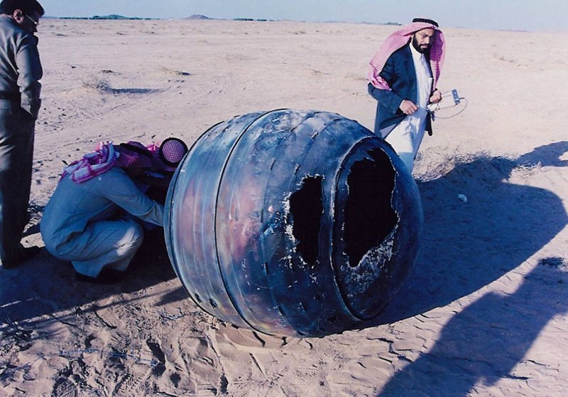 Титановый корпус двигателя третьей ступени ракеты Delta 2 упал в Саудовской Аравии (источник НАСА)