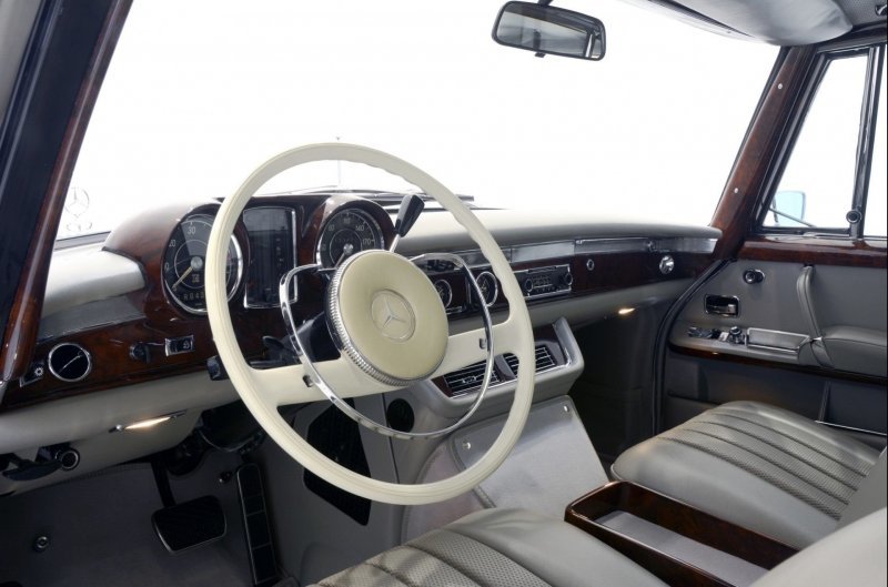 Mercedes-Benz 600 Pullman 1967 - восстановленная классика по цене современного гиперкара