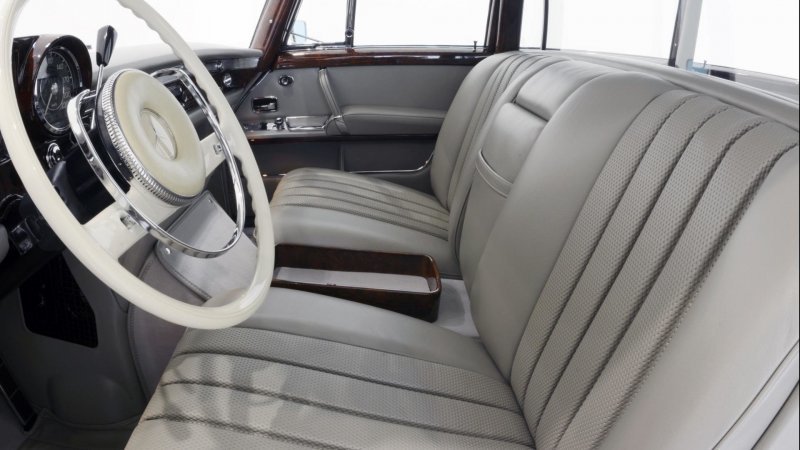 Mercedes-Benz 600 Pullman 1967 - восстановленная классика по цене современного гиперкара