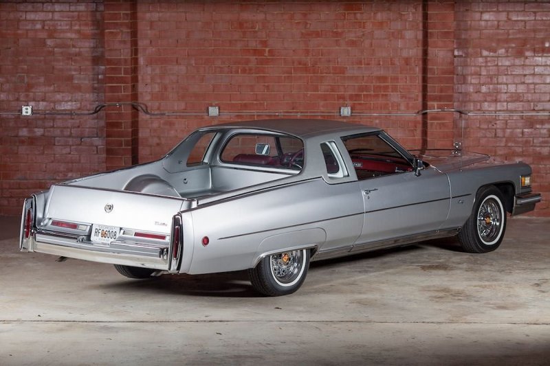 Cadillac Mirage (именно так называлась модель) был своего рода эксклюзивом для избранных богатых ковбоев, ведь всего выпустили только 200 авто.