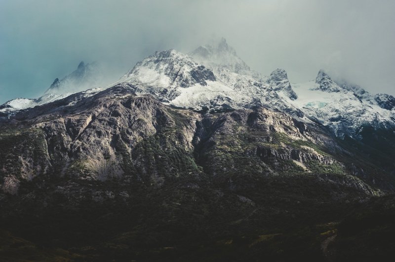 Чёрные пейзажи Патагонии в объективе французского фотографа