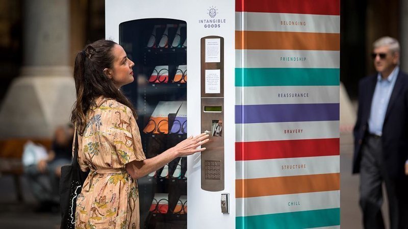 Австралийцы собрали торговый автомат приятных эмоций