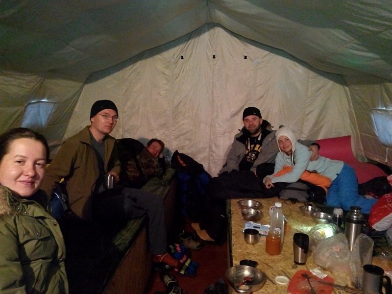 Утро в палатке