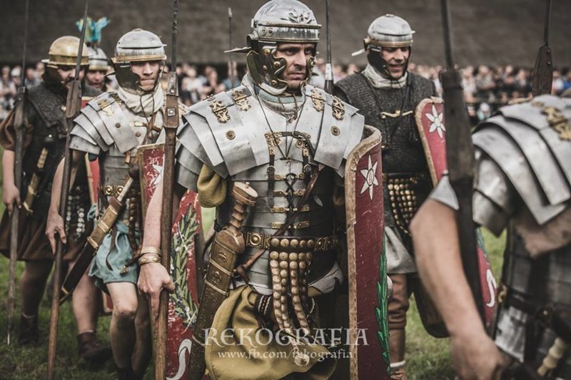 Рыцари против римского легиона