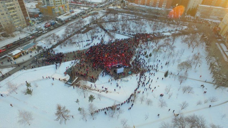 Митинг в Екатеринбурге еще раз подтвердил, что Навальный и его команда – политические трупы