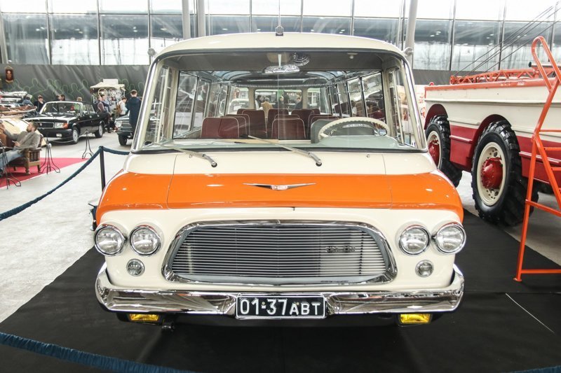В Москве восстановили редчайший советский микроавтобус ЗИЛ-118 «Юность»