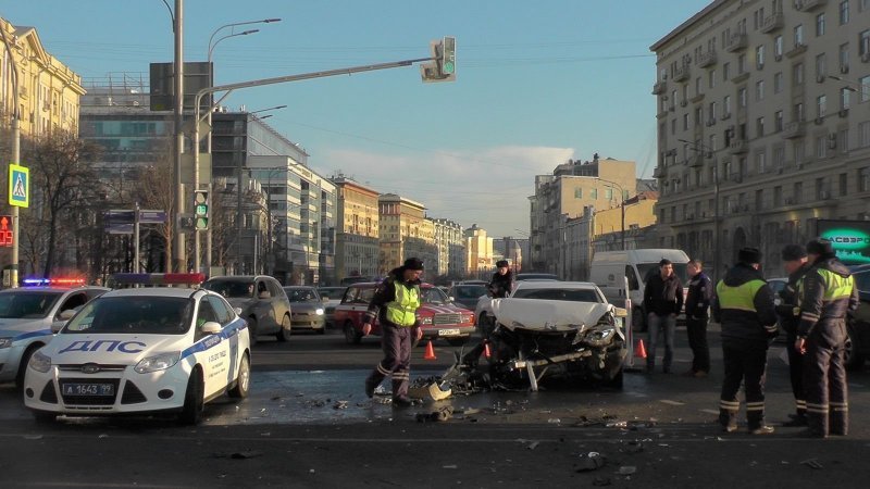 Авария дня. ДТП с участием кареты скорой помощи в Москве