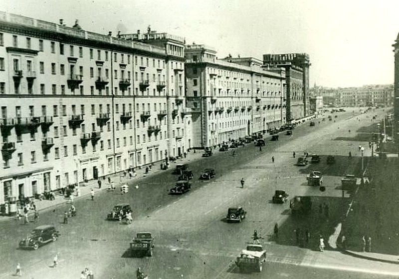 Новые дома на Большой Садовой улице. Дата съемки: 1940–1941. Неизвестный автор