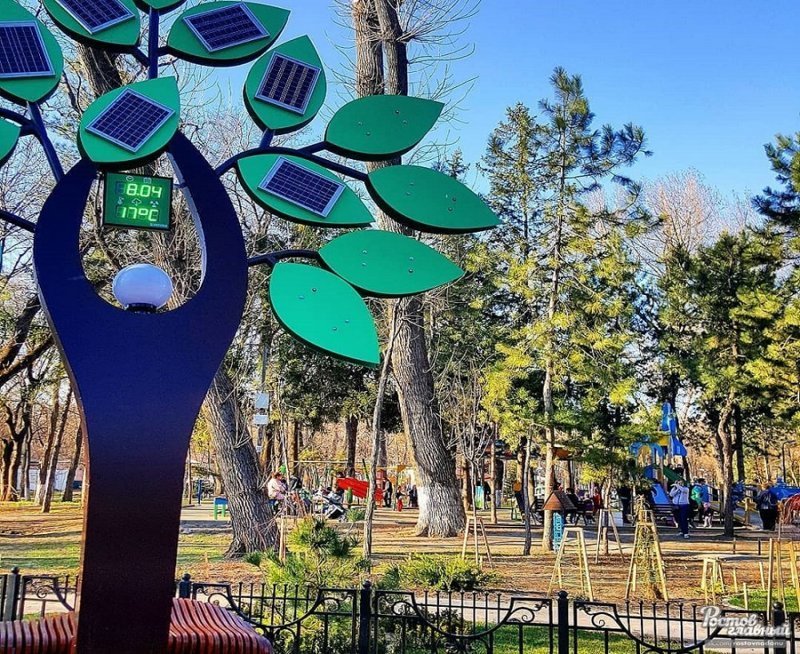 «Солнечное дерево» в Ростове разобрали на запчасти вандалы
