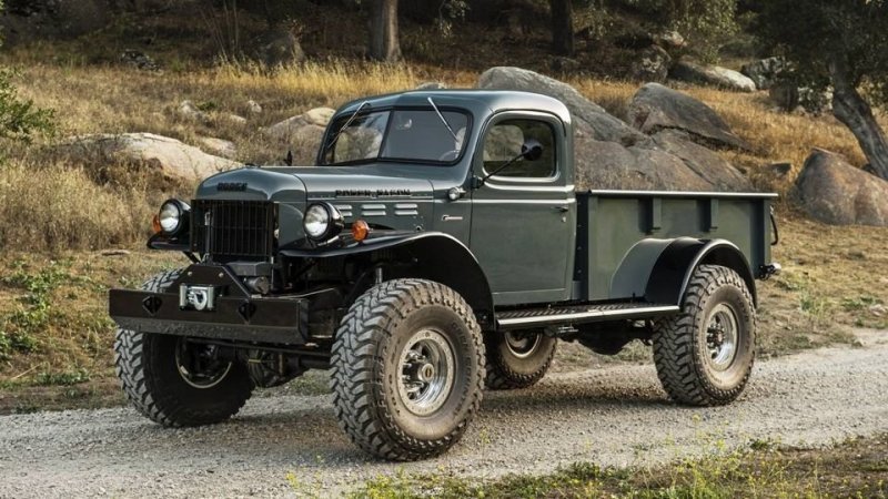 Для настоящих мужиков: 60-летние грузовики Dodge с современной начинкой