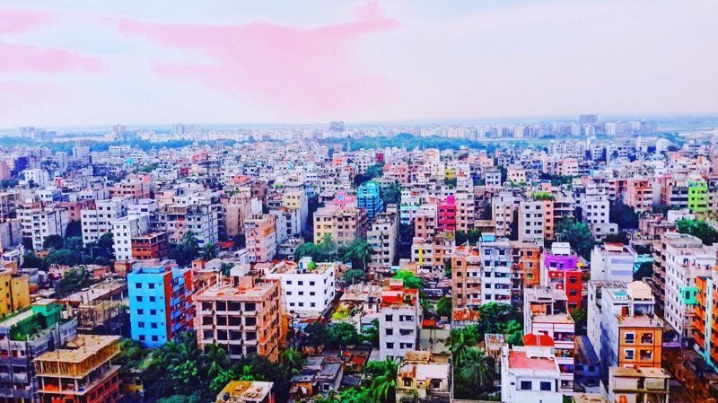 Дакка — сравнительно небольшой по площади город. Размерами примерно как Пенза или Тольятти