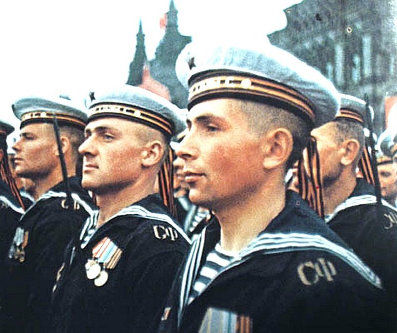 Сводный полк ВМФ на Параде Победы на Красной Площади. Июнь 45-го.