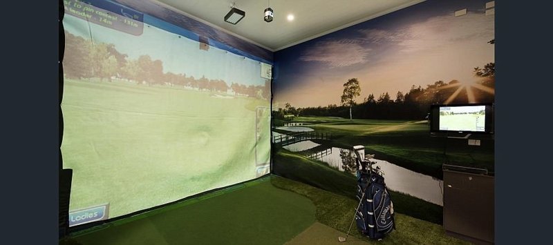 В "комнате для гольфа" можно поиграть на 1000 полей - это виртуальные копии полей со всего мира