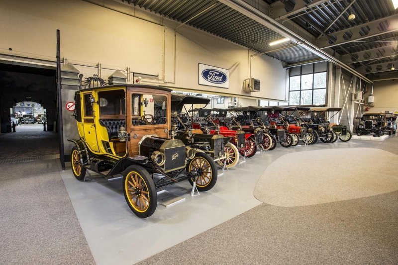 В Нидерландах продадут самою большую европейскую коллекцию Фордов