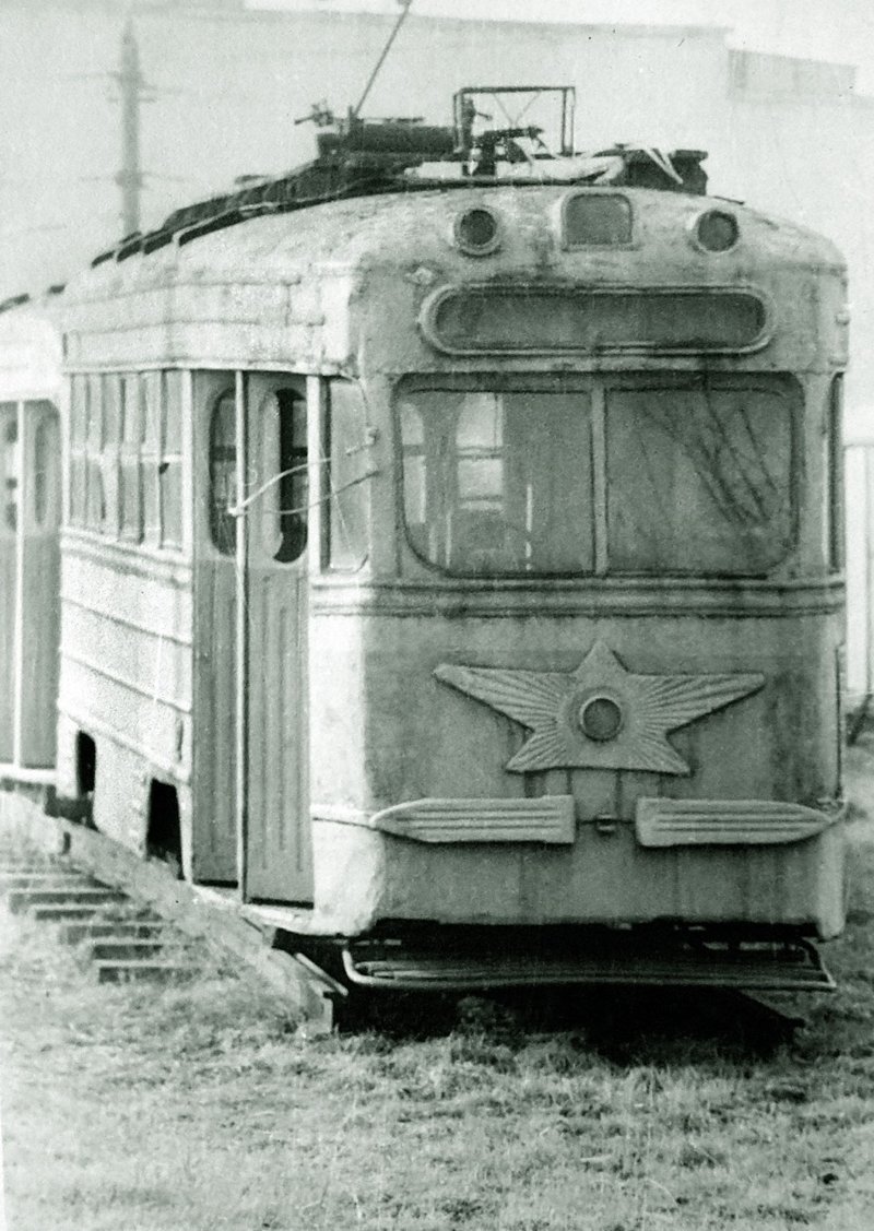 ''Тульский поезд'' в депо. Ноябрь 1998 года