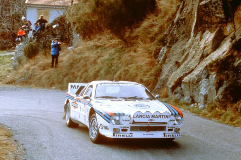 Вальтер Рёрль и Кристиан Гейтцдёрфер на Lancia Rallye 037 на пути к победе в «Ралли Монте-Карло» ’83.