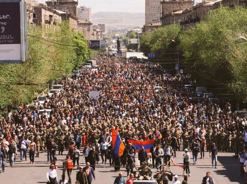 Премьер-министр Армении Серж Саргсян подал в отставку. Победа революции