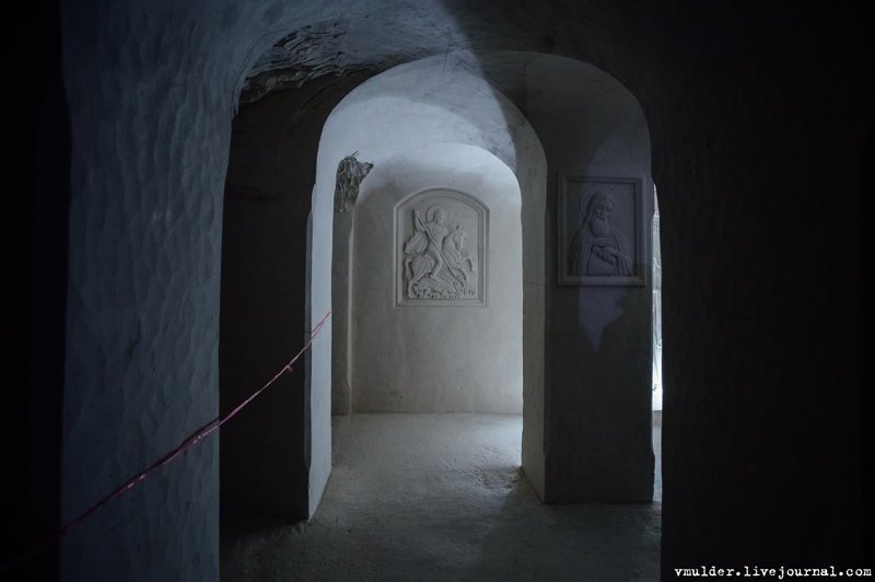 Холковский пещерный монастырь