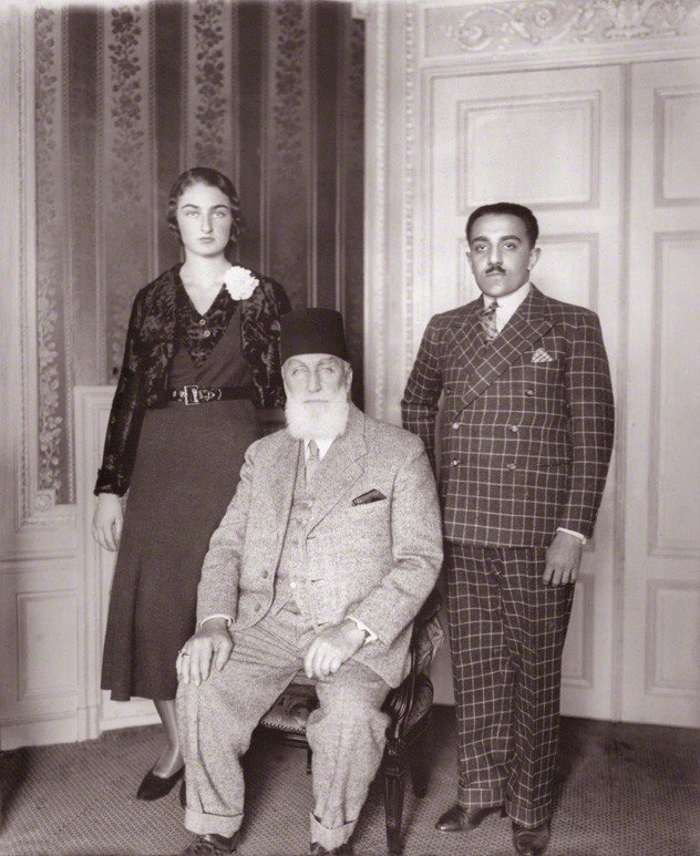 Дюррюшехвар Султан с отцом и мужем. 1931 год.