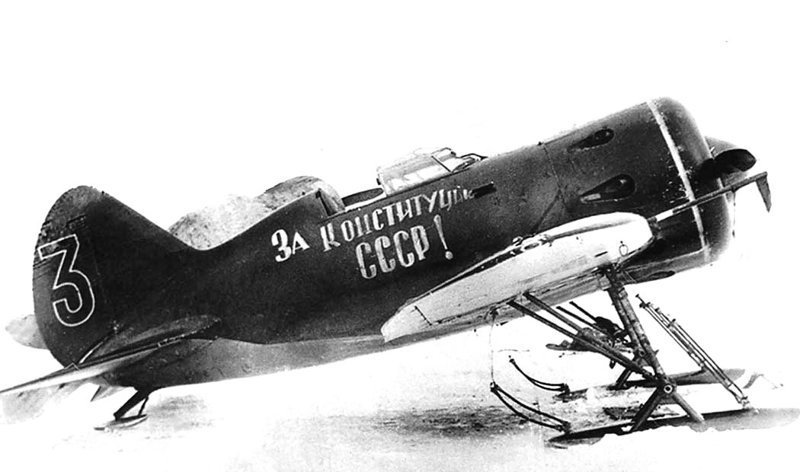 И-16 тип 5 - вариант учебно-тренировочной модификации истребителя, обозначенной УТИ-4. В 1937 году к выпуску машины под­ключили построенный в Новосибирске авиазавод № 153, выпустил 1301 такой самолет.
