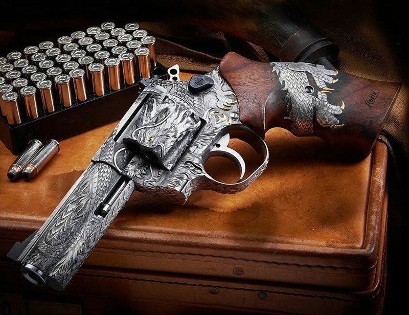 Старинное огнестрельное оружие. Красивые ружья и пистолеты. Красивый арт ружье. Эксклюзивные оружие