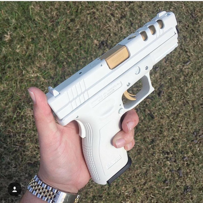 Springfield Armory White edition