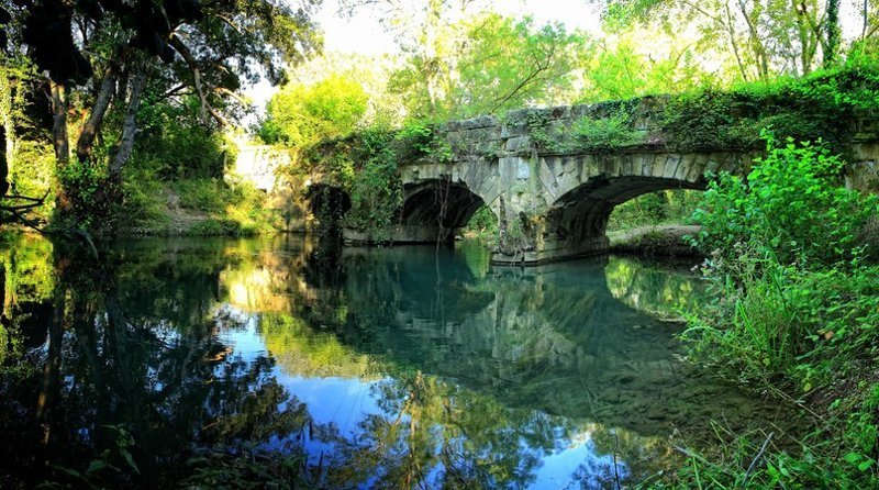 Черноречье (акведук на Черной речке) - любимое место отдыха для многих наших земляков