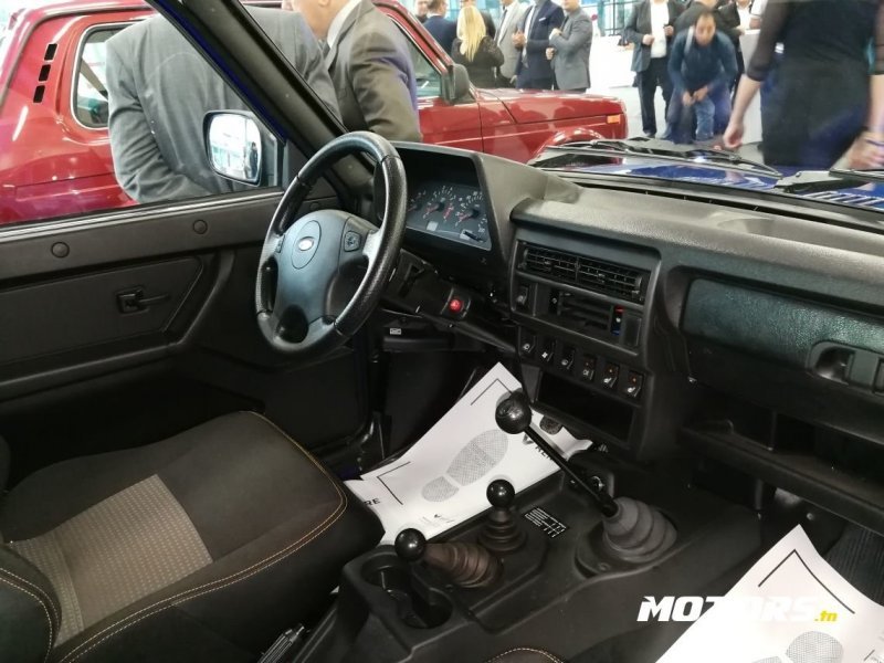 Подогрев сидений и обогрев зеркал: "АвтоВАЗ" начал продажи Нивы в Тунисе