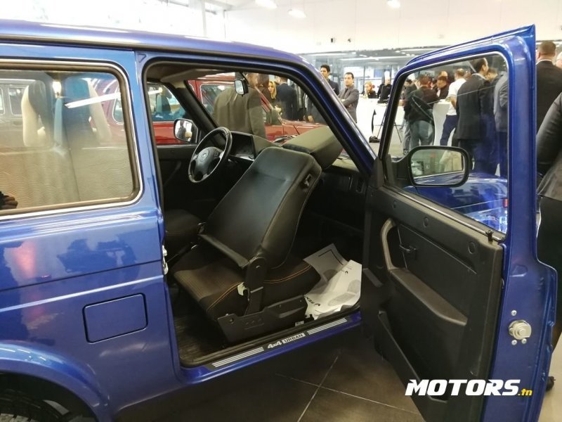 Подогрев сидений и обогрев зеркал: "АвтоВАЗ" начал продажи Нивы в Тунисе