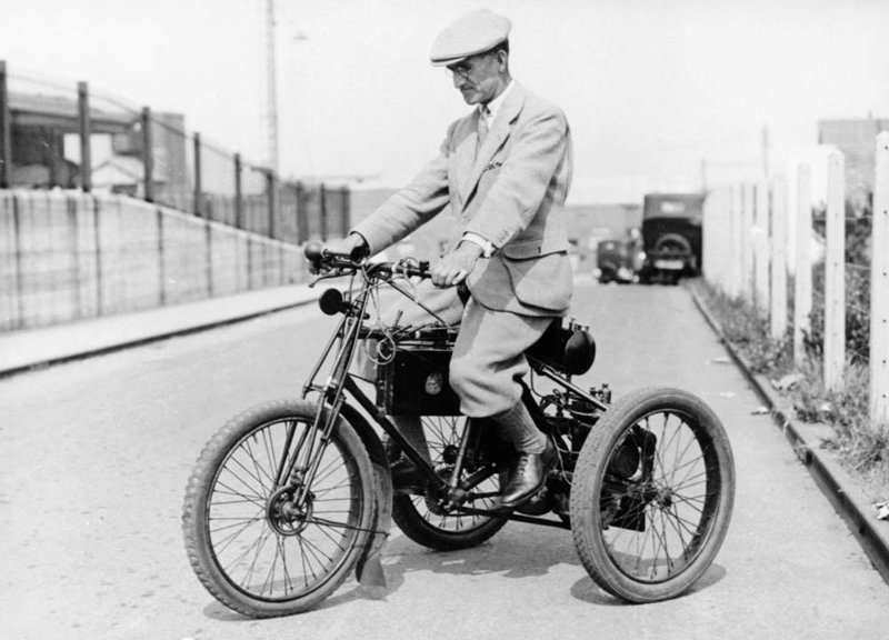 Harley-Davidson: от модели с велопедалями до нынешних дней