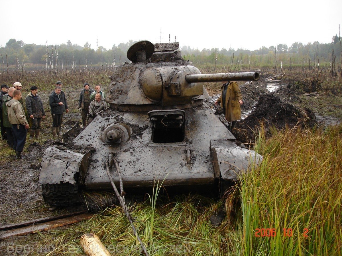 Танк т-34 из болота
