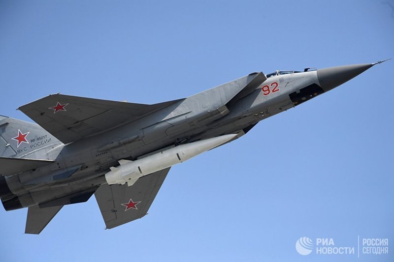 Десять МиГ-31 с ракетами "Кинжал" уже стоят на опытно-боевом дежурстве