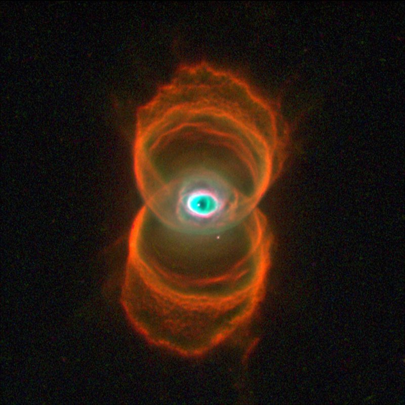 Пример планетарной туманности — объект MyCn18, «песочные часы» вокруг умирающей звезды.