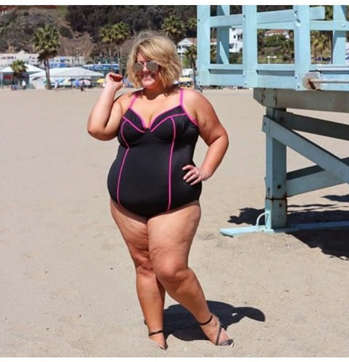 Фото толстых девушек на пляже