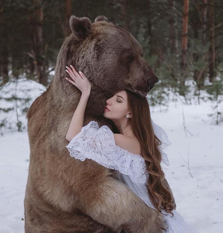 Сказочные портреты девушек с дикими животными в объективе Ольги Баранцевой
