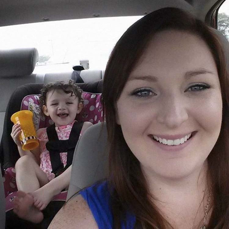 Дочь-аутист удивила маму, сказав первое слово в пять лет