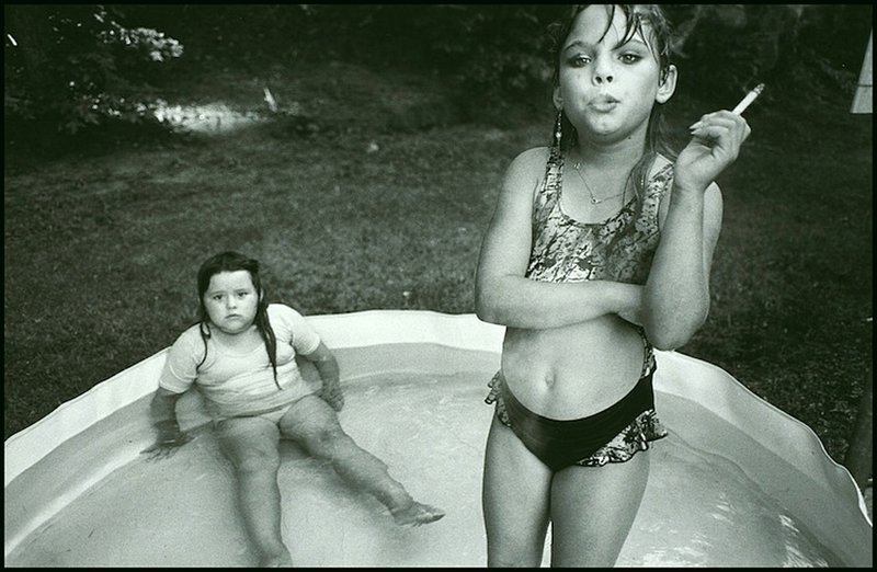 Мэри Эллен Марк - Аманда и ее кузина, Эми Валезе, Северная Каролина 1990