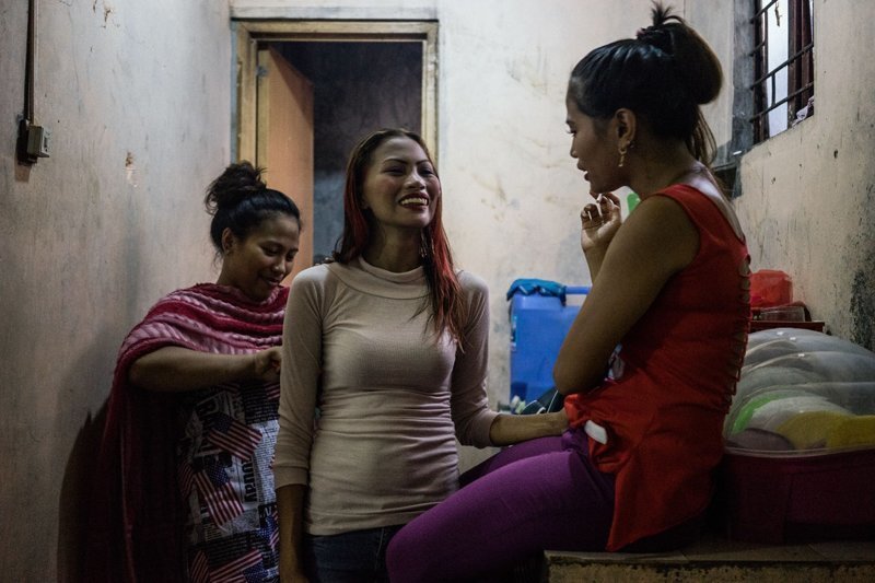 Тайфун бесчестия: как стихия ввергла целое поколение филиппинок в проституцию