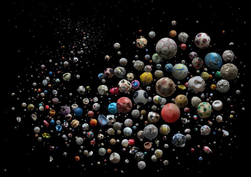 633 мячей и их остатков, найденных на пляжах и островах 23 стран Европы  