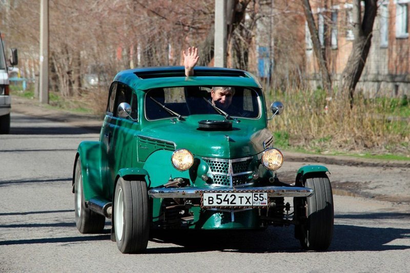 Омич собрал из старого «Москвича» гоночный автомобиль