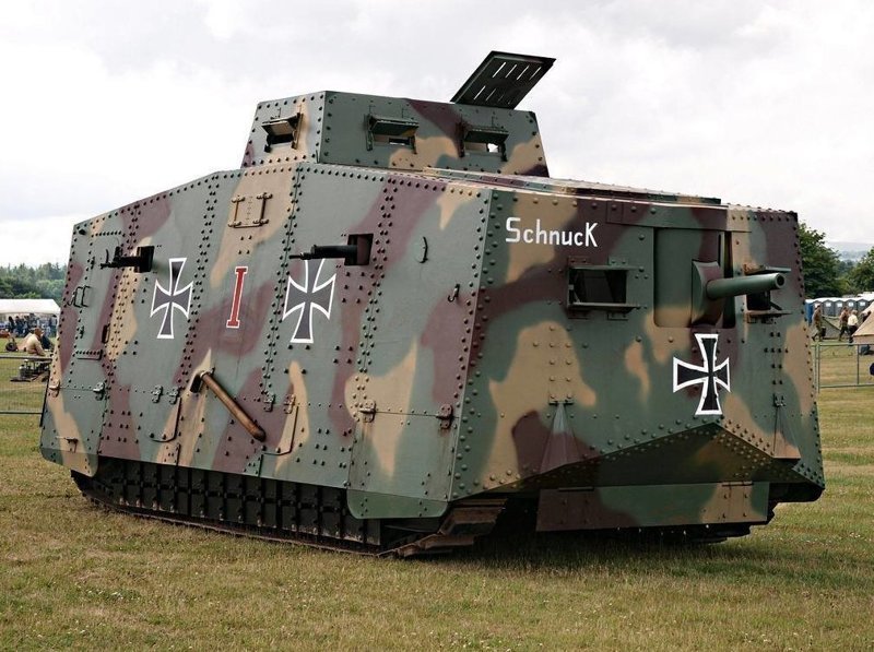 Леопард 2 А7V ренессанс танка или за неимением горничной?