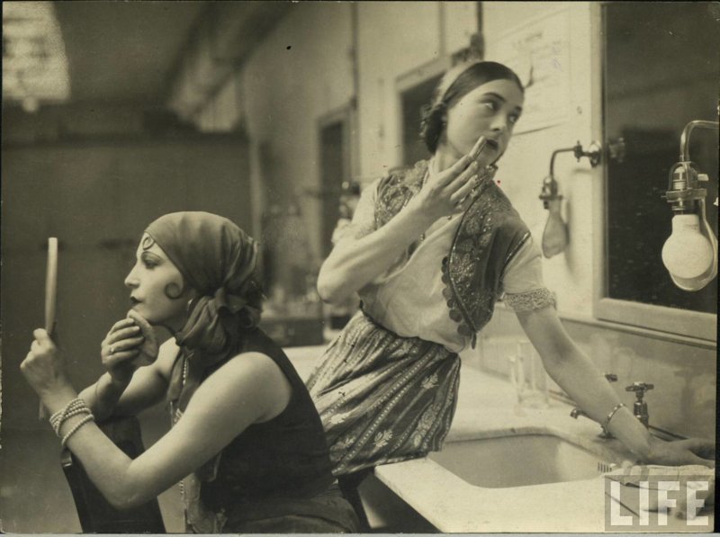 23 редкие фотографии со съёмочных площадок фильмов 1920-х годов