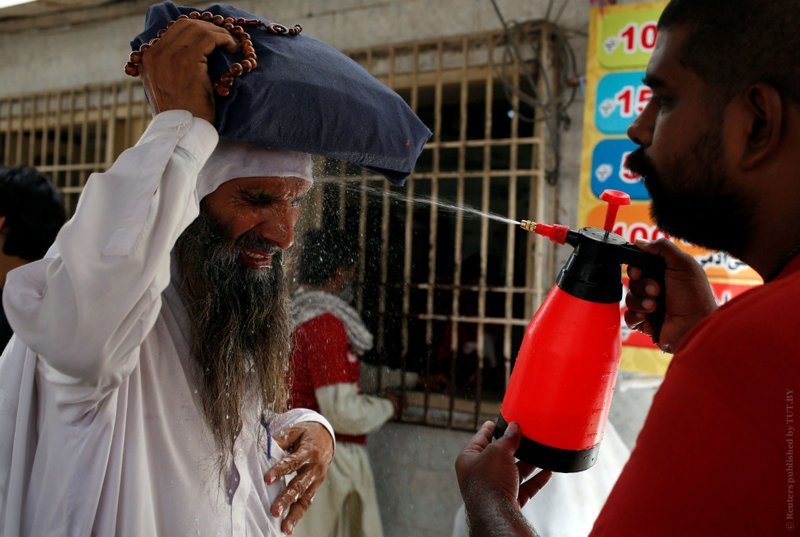 В Пакистане от аномальной жары погибло более 60 человек