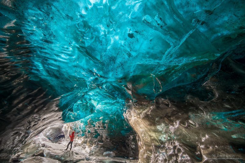 Ледяная пещера Белый Уокер (White Walker)
