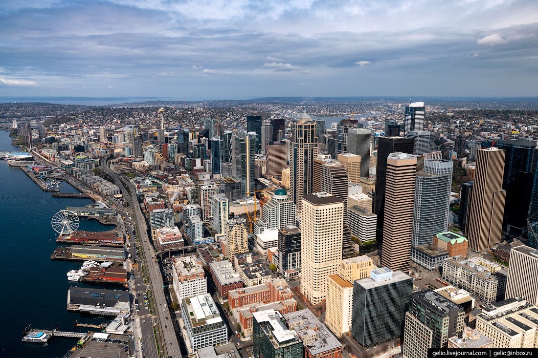 На сегодняшний день в Сиэтле расположено больше 2 высотных зданий. 