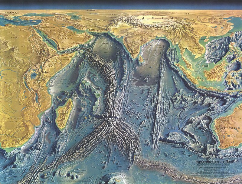 Коллекция National Geographic за 130 лет: 6000 карт от океанского дна до звёзд