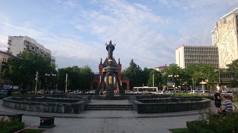 Великомученица Екатерина. Памятник в Краснодаре
