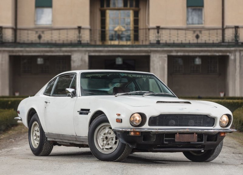 Как считаете, сколько может стоить классическое купе Aston Martin выпуска 1972 года на престижных торгах уважаемого аукционного дома Sotheby's?