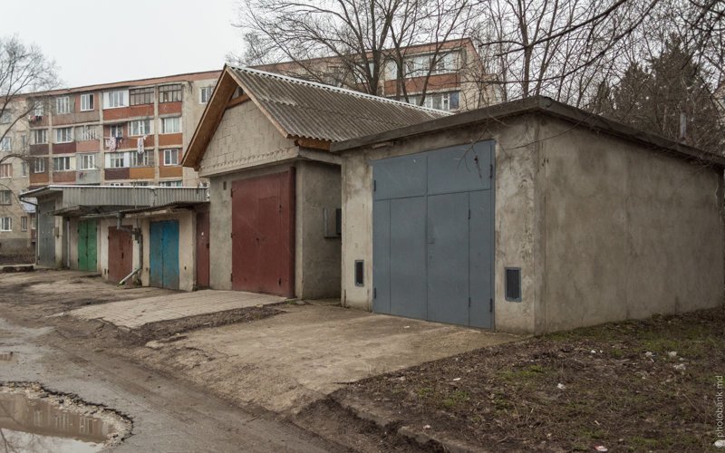 Уютные гаражи из российских дворов