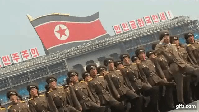 Кошмар для позвоночника на параде в Корее